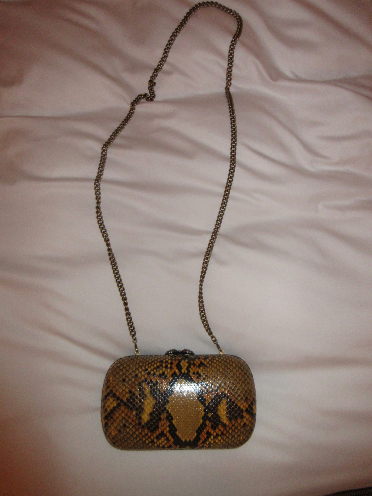 Gucci Butterfly Lock Embossed Clutch - Alessandro Era